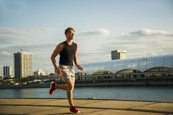 Comment courir 5 km en 30 minutes : guide complet et efficace